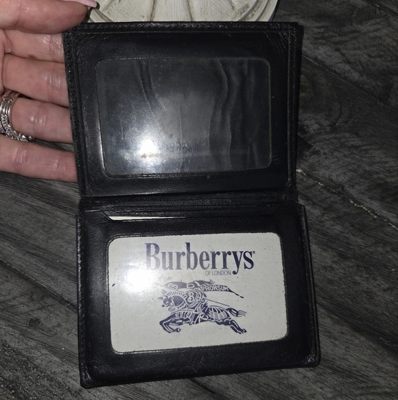 Burberrys Vintage Tan and Black Novacheck Card Wallet - Picture 2 of 5